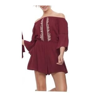 Love Fire Burgundy Woman's Off Shoulder  Romper Jumpsuit Lined Shorts Size XL